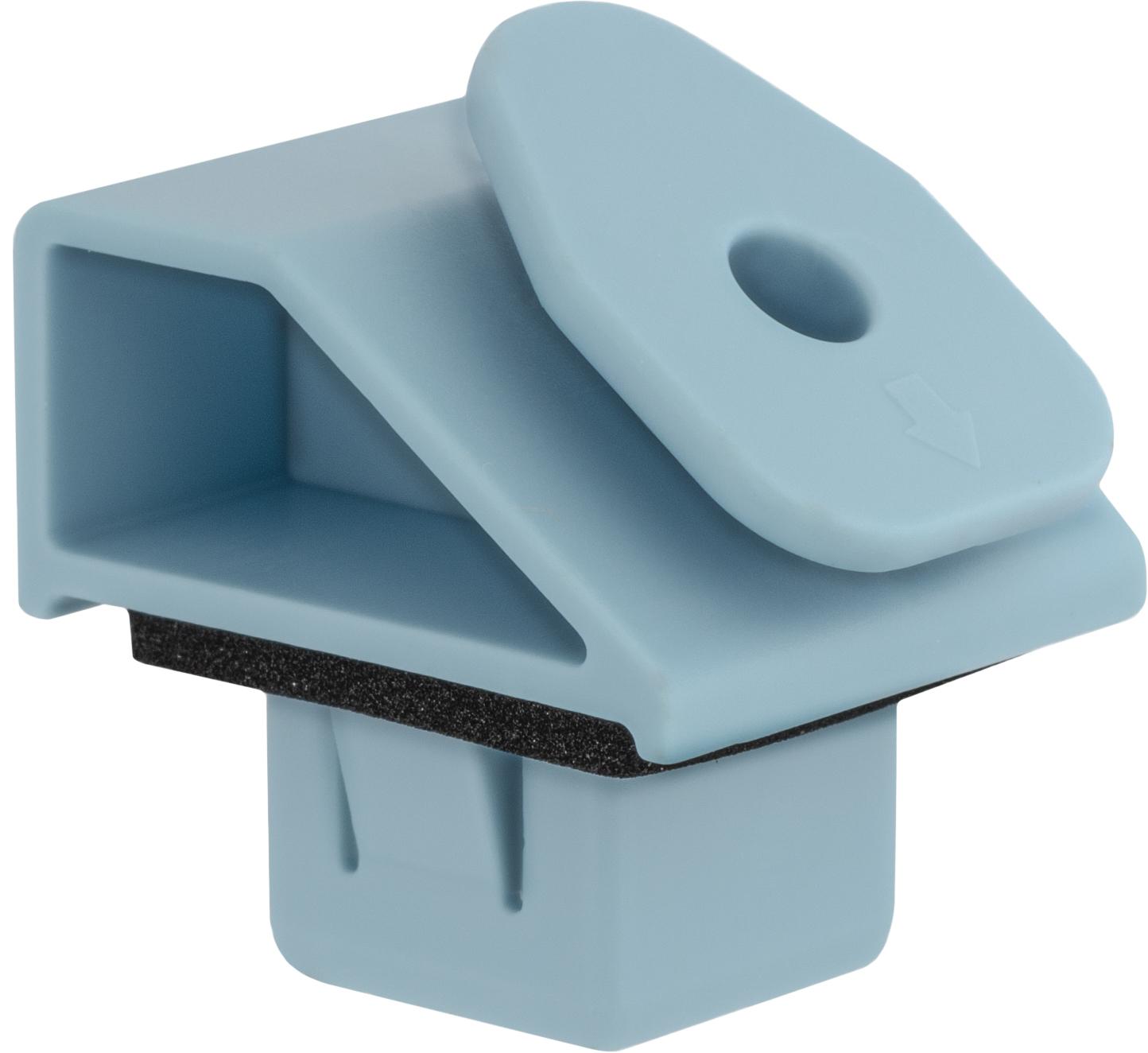 Auveco # 25067 Honda Tail Lamp Retainer 90650-T2A-003. Qty 15.