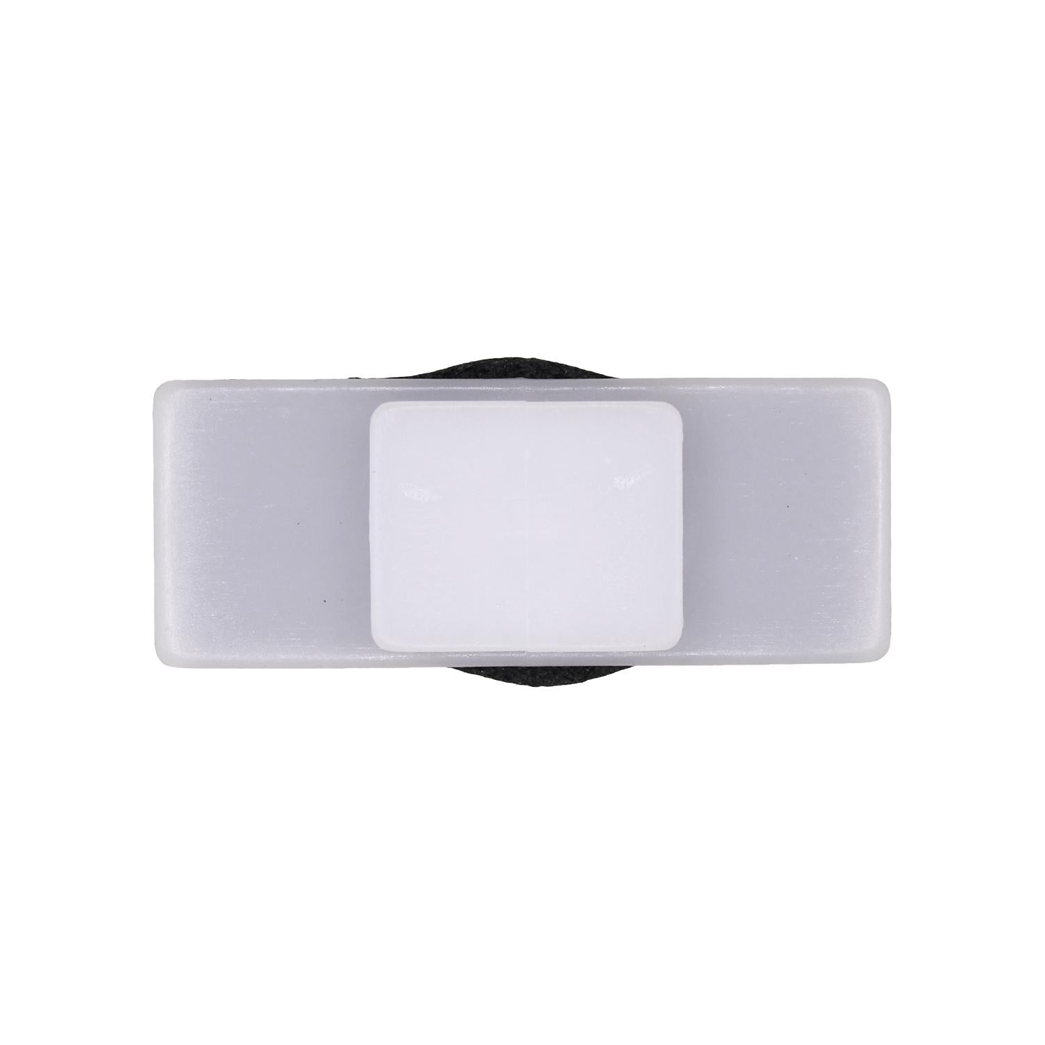 Auveco No. 22020 Hyundai Molding Clip With Sealer, Quantity - 25