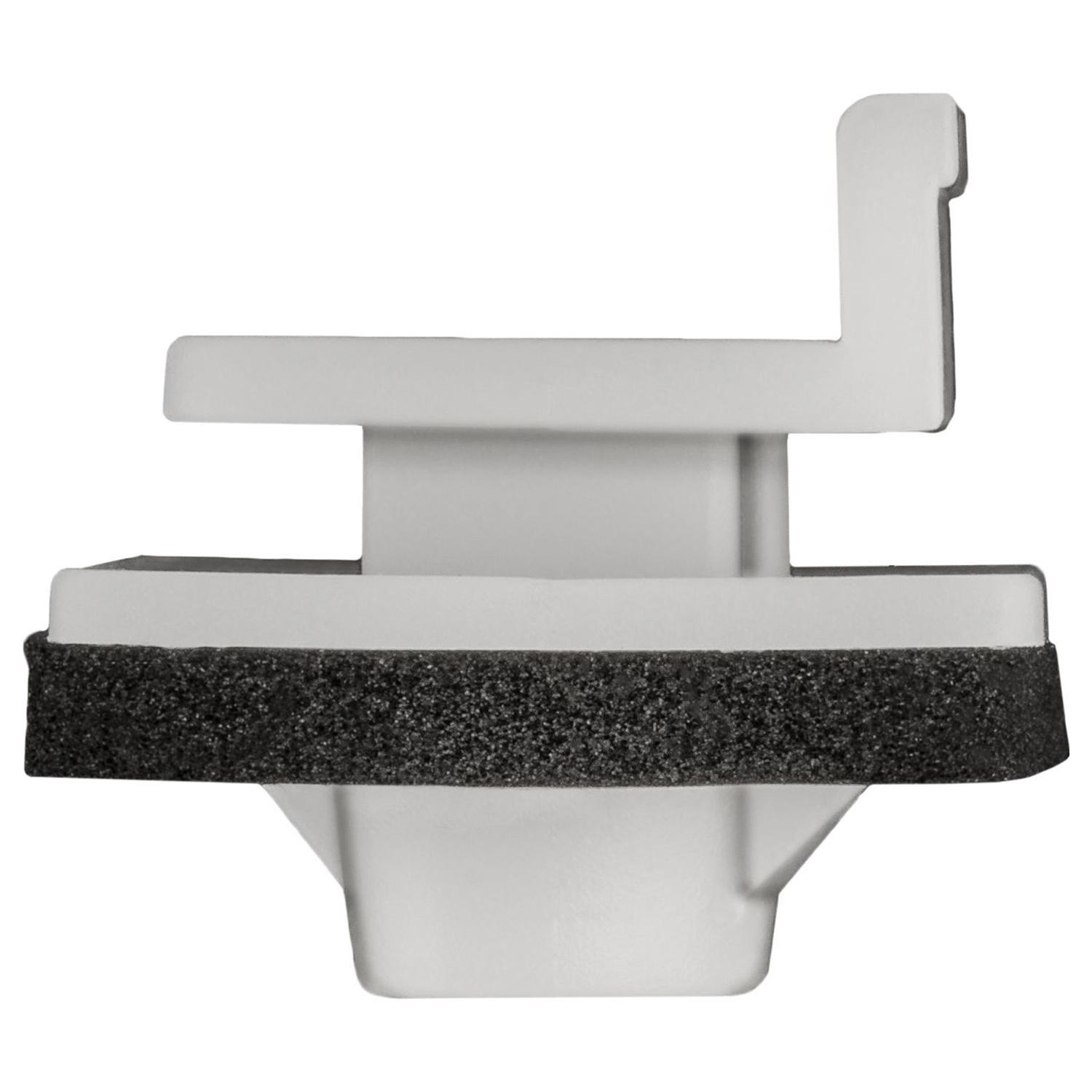 Auveco # 22283 Honda Molding Clip With Sealer. Qty 15.