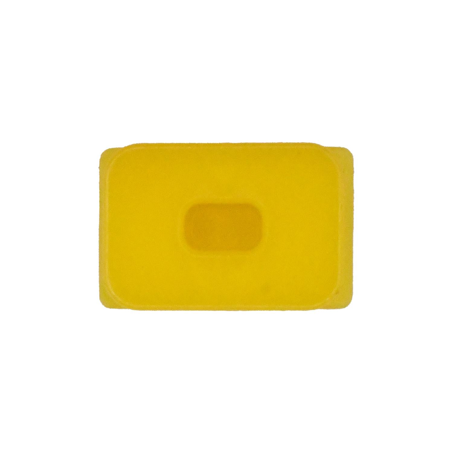 Auveco # 25693 Fender Flare & Rocker molding Clip Volvo 30640897. Qty 25.